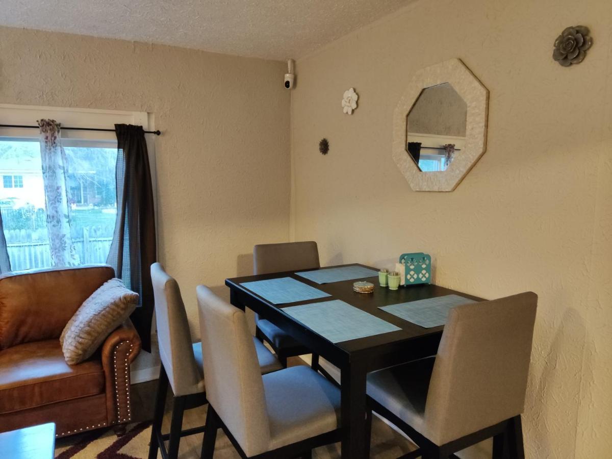 Tranquil Oasis - Private Rooms -Near Downtown Indianapolis Exterior foto
