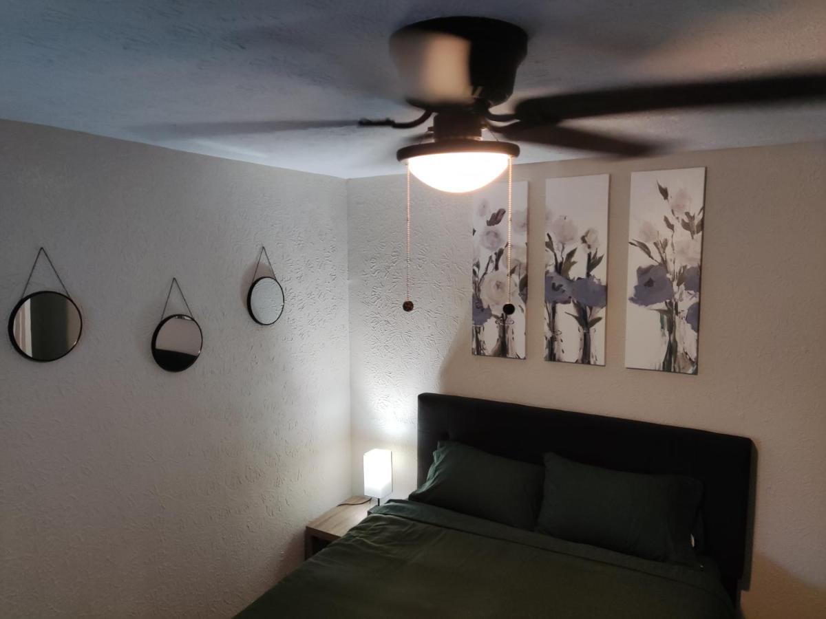Tranquil Oasis - Private Rooms -Near Downtown Indianapolis Exterior foto