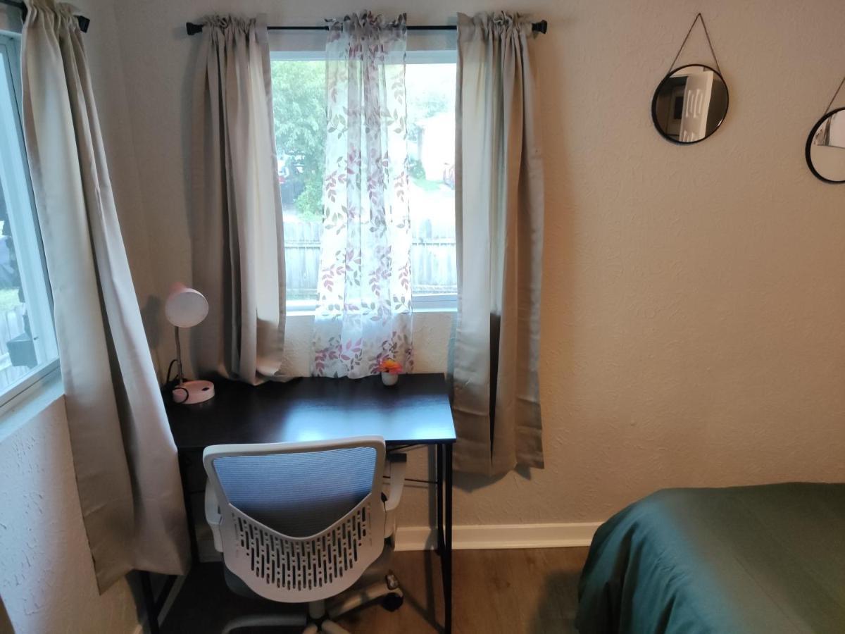 Tranquil Oasis - Private Rooms -Near Downtown Indianapolis Exterior foto