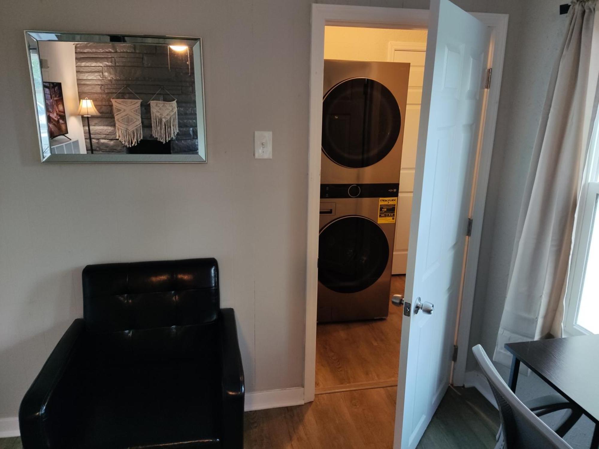 Tranquil Oasis - Private Rooms -Near Downtown Indianapolis Exterior foto
